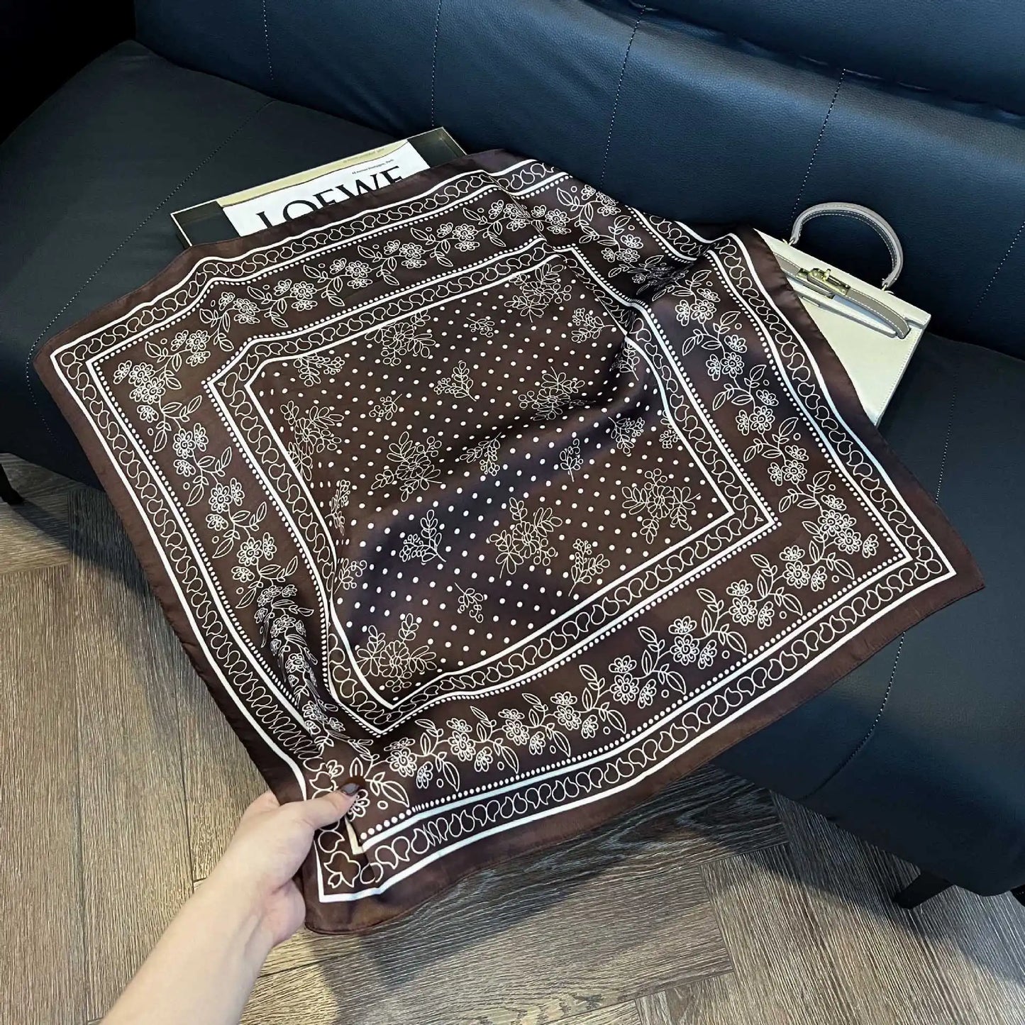 SatinÉclat™ Vintage Square Scarf