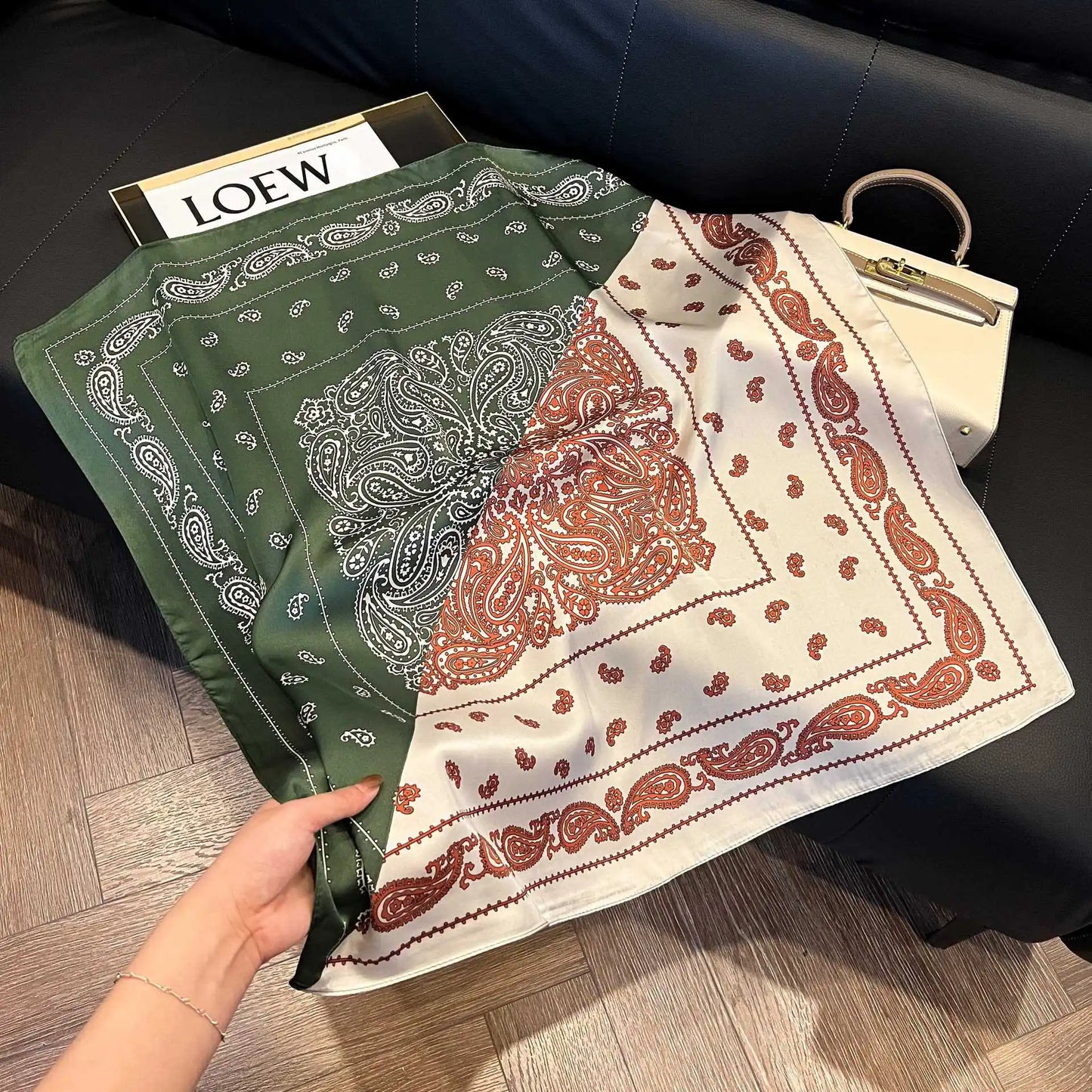 SatinÉclat™ Vintage Square Scarf