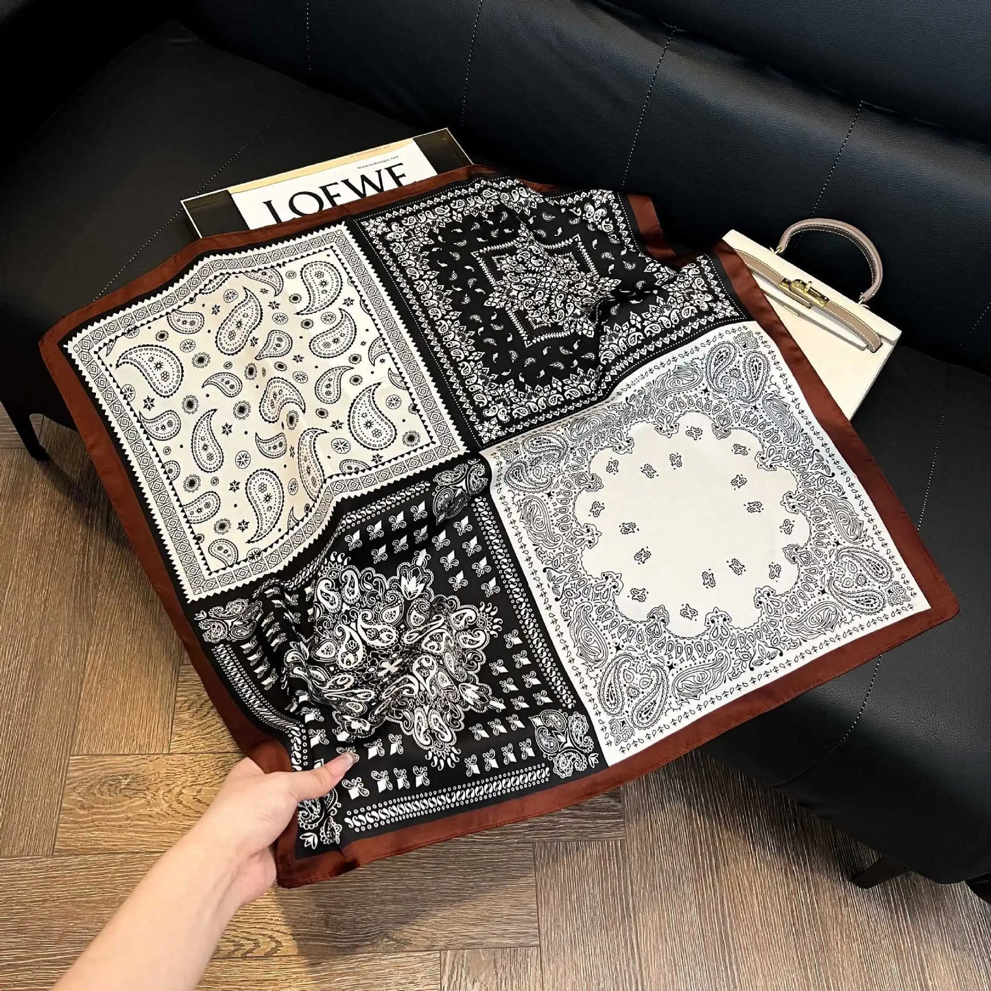 SatinÉclat™ Vintage Square Scarf